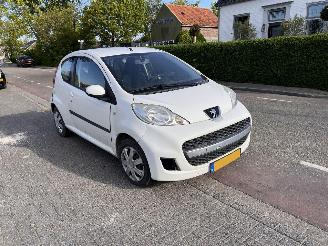 Vrakbiler auto Peugeot 107 1.0-12V 2010/1