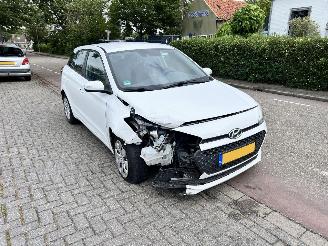 Avarii autoturisme Hyundai I-20 1.2 HP i-Motion 2015/8