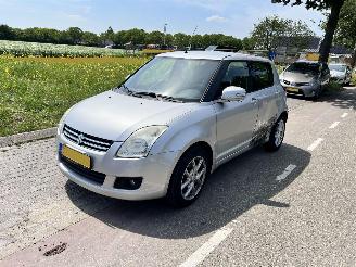 Suzuki Swift 1.3 Comfort picture 2