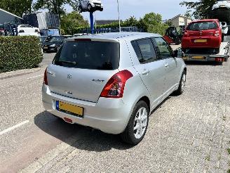 Suzuki Swift 1.3 Comfort picture 3
