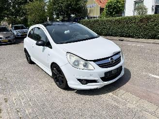 Auto incidentate Opel Corsa 1.2-16V Cosmo 2008/10