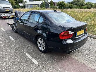 BMW 3-serie 318i picture 4