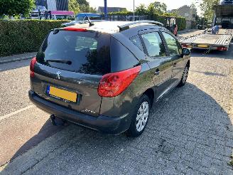 Peugeot 207 1.4 VTi XS picture 3