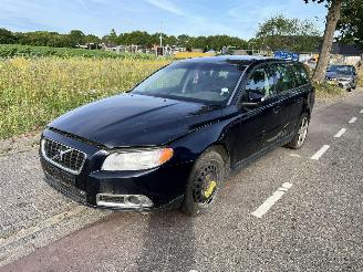 Volvo V-70 2.0 D 16V picture 2