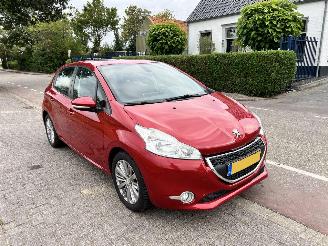 škoda osobní automobily Peugeot 208 1.2 VTi Envy 2014/1