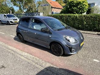 Vrakbiler auto Renault Twingo 1.2-16V 2011/3