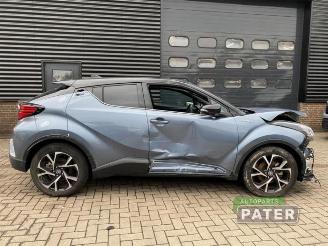 Toyota C-HR C-HR (X1,X5), SUV, 2016 2.0 16V Hybrid picture 3