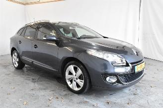 Coche accidentado Renault Mégane 1.2 TCe Collection 2013/6