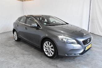 Auto incidentate Volvo V-40 1.6 D2 Momentum 2013/4