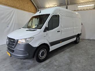 Mercedes eSprinter L2H2 55kWh picture 3