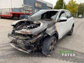 Uttjänta bilar auto Peugeot 5008 5008 II (M4/MC/MJ/MR), MPV, 2016 / 2024 1.2 12V e-THP PureTech 130 2021/8