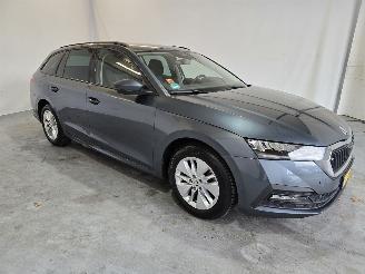 skadebil auto Skoda Octavia 1.0 TSI Ambition 2021/7
