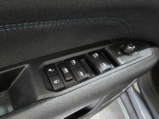 Jeep Compass 4xe 240 Hyb. Upland picture 32