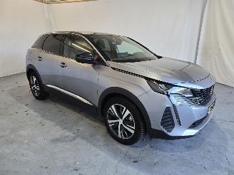 skadebil auto Peugeot 3008 1.6 HYbrid All P.Bns 2023/10