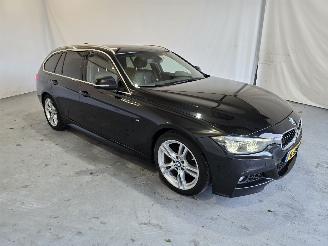uszkodzony samochody osobowe BMW 3-serie 318i M Sport Corporate Lease 2019/9