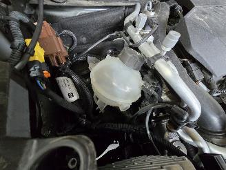 Opel Grandland 1.6 TurboHy Level 3 picture 16