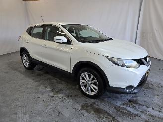 krockskadad bil auto Nissan Qashqai 1.2 Connect Edition 2015/3
