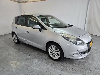 Unfallwagen Renault Scenic 1.4 TCE Celsium 2011/2