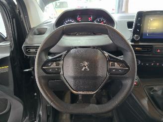 Peugeot Partner 1.6 BlueHDI Pro picture 31