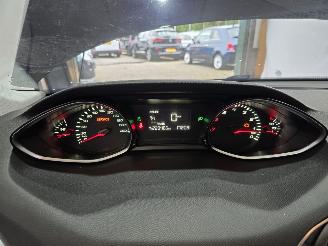 Peugeot 308 1.2 VTi Blue Lease picture 21