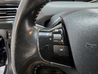 Peugeot 308 1.2 VTi Blue Lease picture 27