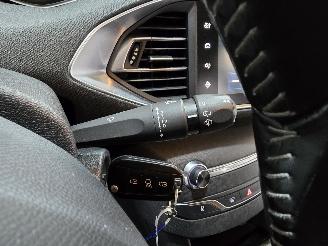 Peugeot 308 1.2 VTi Blue Lease picture 26