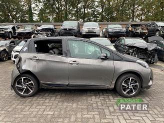 Toyota Yaris Yaris III (P13), Hatchback, 2010 / 2020 1.5 16V Hybrid picture 5