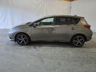 Toyota Auris 1.8 Hybrid Dynamic Ultimate picture 4