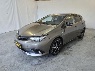 Toyota Auris 1.8 Hybrid Dynamic Ultimate picture 3