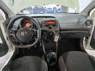 Toyota Aygo 1.0 VVT-i x-fun picture 21