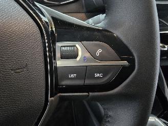 Peugeot 208 1.2 PureTech Active picture 27