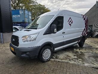 Ford Transit 2.2 TDCI L3H2 Ambiente picture 3