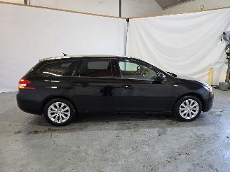 Peugeot 308 1.2 PureTech Style picture 8