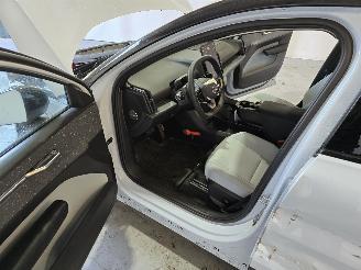 Volvo EX30 Single Motor Extended Range Ultra 69 kWh picture 27