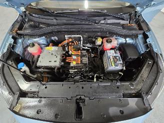MG ZS EV Luxury 45 kWh picture 14