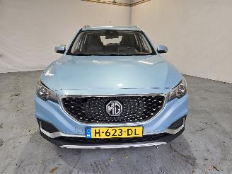 MG ZS EV Luxury 45 kWh picture 2