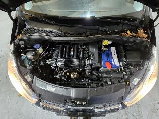 Peugeot 208 1.2 VTi Allure picture 10