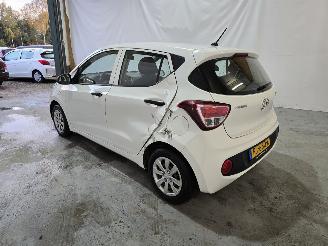 Hyundai I-10 1.0i i-Motion picture 5