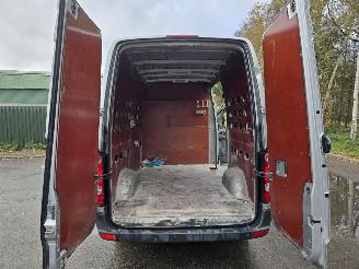 Volkswagen Crafter 32 2.0 TDI L2H2 DC picture 19