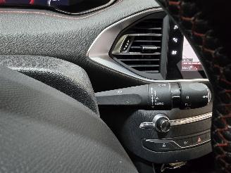 Peugeot 308 SW 1.2 GT-Line picture 31