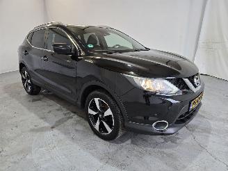 Vaurioauto  passenger cars Nissan Qashqai 1.2 N-Connecta 2017/6