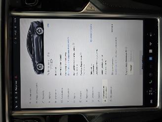 Tesla Model S 75D Base picture 23