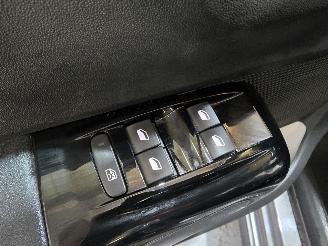 Citroën C3 1.2 PureTech Shine Business picture 23