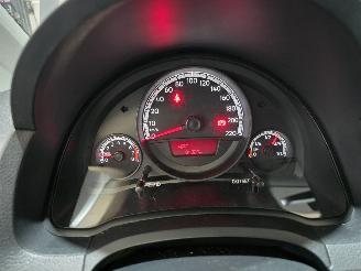 Volkswagen Up! 1.0 BMT take up! picture 20