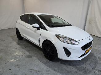 damaged passenger cars Ford Fiesta 1.1 Trend 2019/8