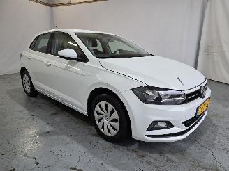 damaged passenger cars Volkswagen Polo 1.0 TSI Comfortline 2019/5