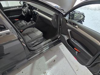 Volkswagen Passat Variant 1.5 TSI Business picture 15
