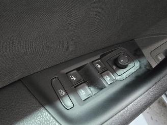 Volkswagen Passat Variant 1.5 TSI Business picture 24