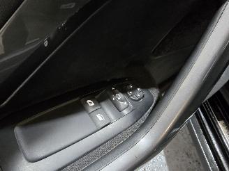 Peugeot 2008 1.2 PureTech Allure picture 21