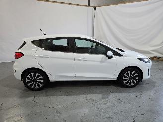 Ford Fiesta 1.0 Eco Boost Hybrid Titanium picture 8